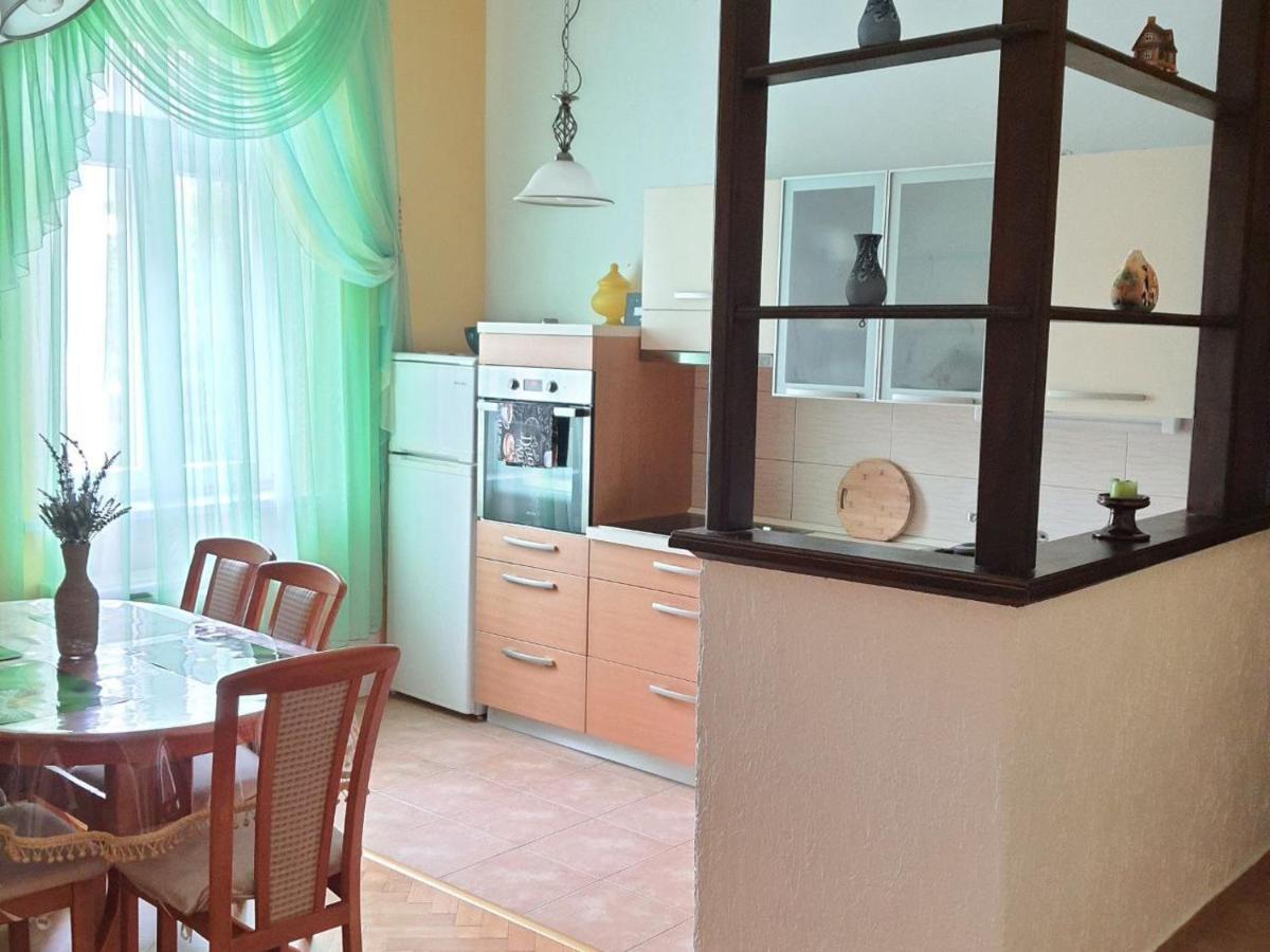Family Apartment Center オパティヤ エクステリア 写真